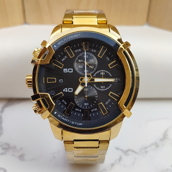 ساعت دیزل مردانه طلایی سه موتور استیل