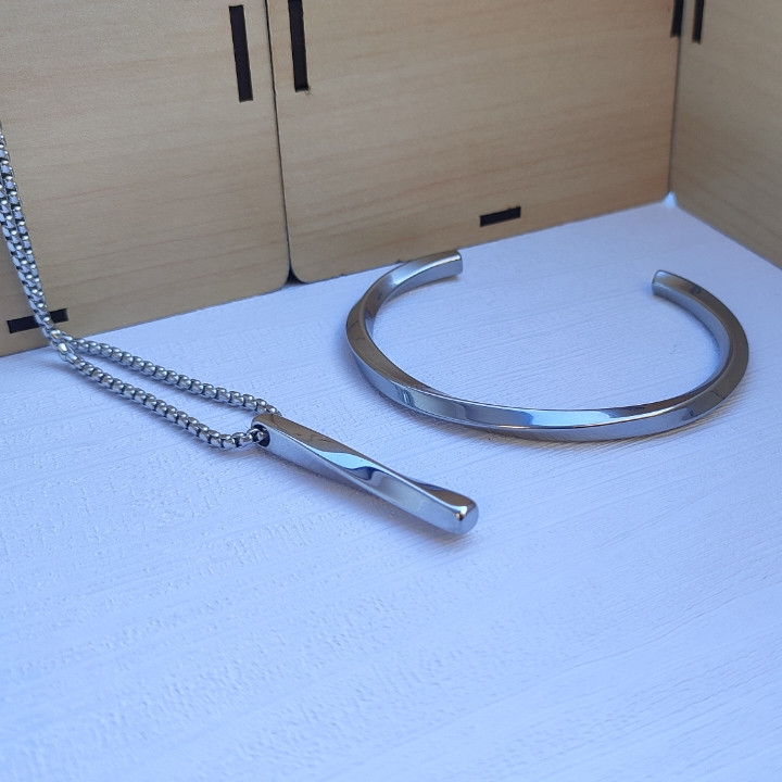 خرید ست گردنبند و دستبند پسرانه استیل رنگ ثابت