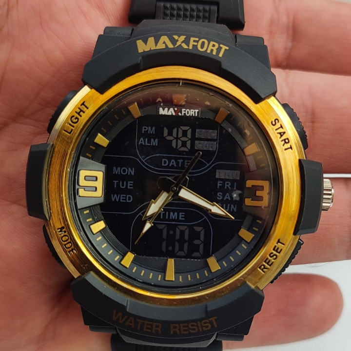 خرید ساعت عقربه ای دیجیتالی مردانه Maxfort