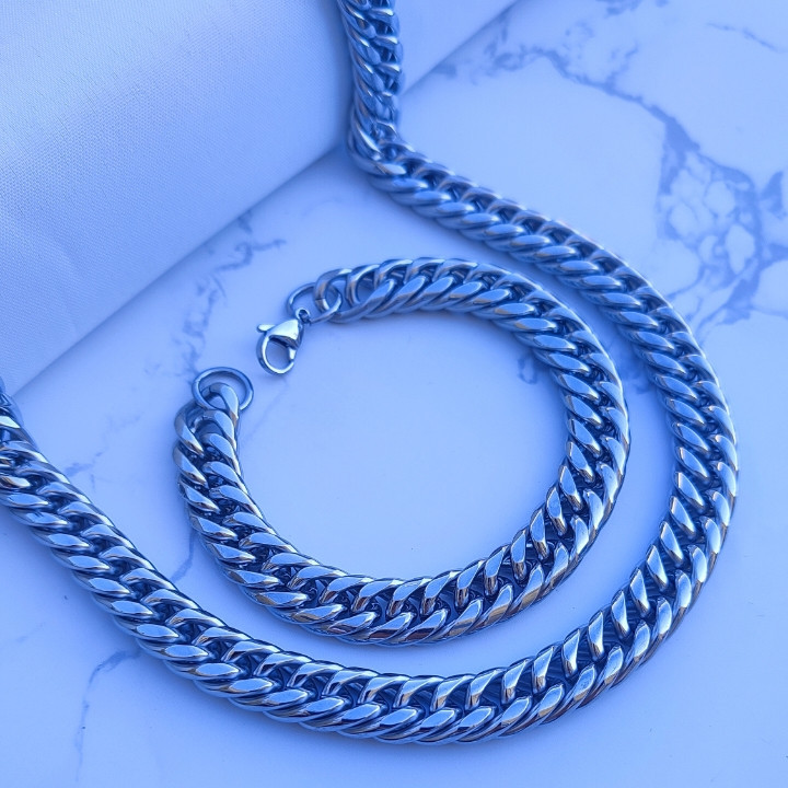 خرید ست گردنبند و دستبند پسرانه نقره ای رنگ ثابت استیل