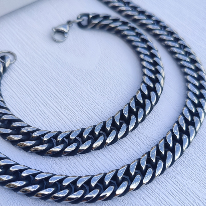 خرید گردنبند مردانه سیاه قلم استیل رنگ ثابت