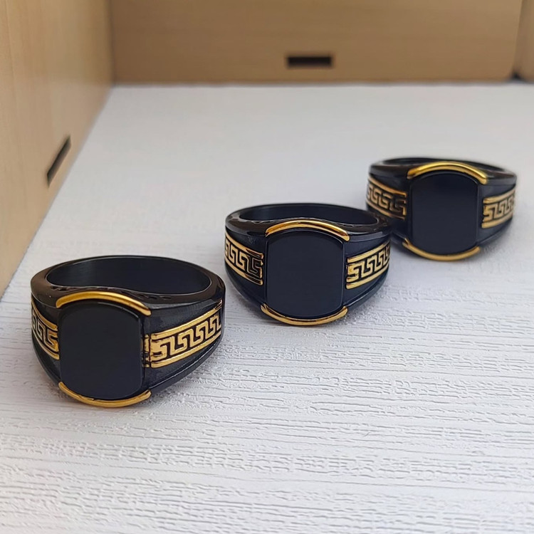 خرید انگشتر مردانه نگینی رنگ ثابت