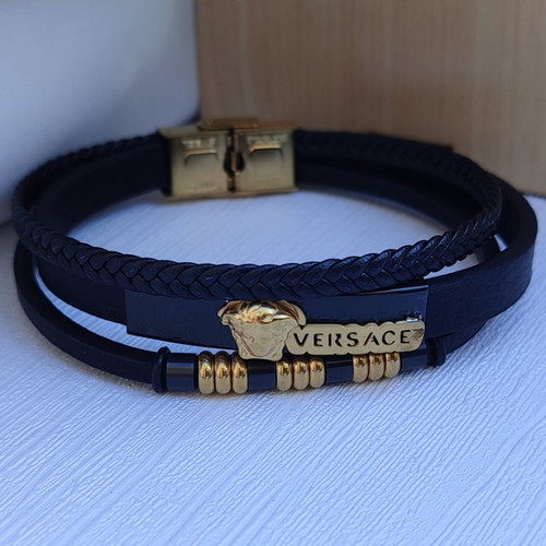 خرید دستبند پسرانه چرمی مشکی سه دور ورساچه