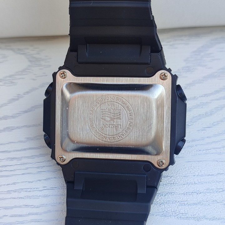 خرید ساعت ضدآب پسرانه مشکی دیجیتالی