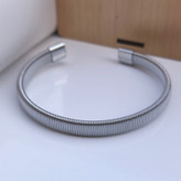 خرید بنگل مردانه نقره ای شیک رنگ ثابت