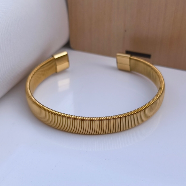 خرید بنگل طلایی مردانه رنگ ثابت