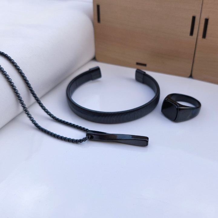 خرید ست گردنبند و انگشتر مردانه مشکی رنگ ثابت استیل