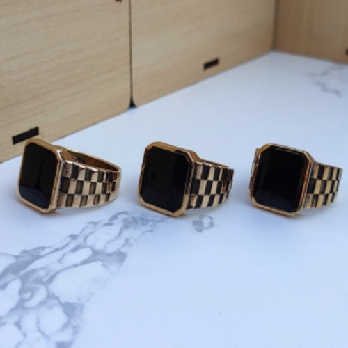 خرید انگشتر مردانه نگین مشکی رنگ ثابت