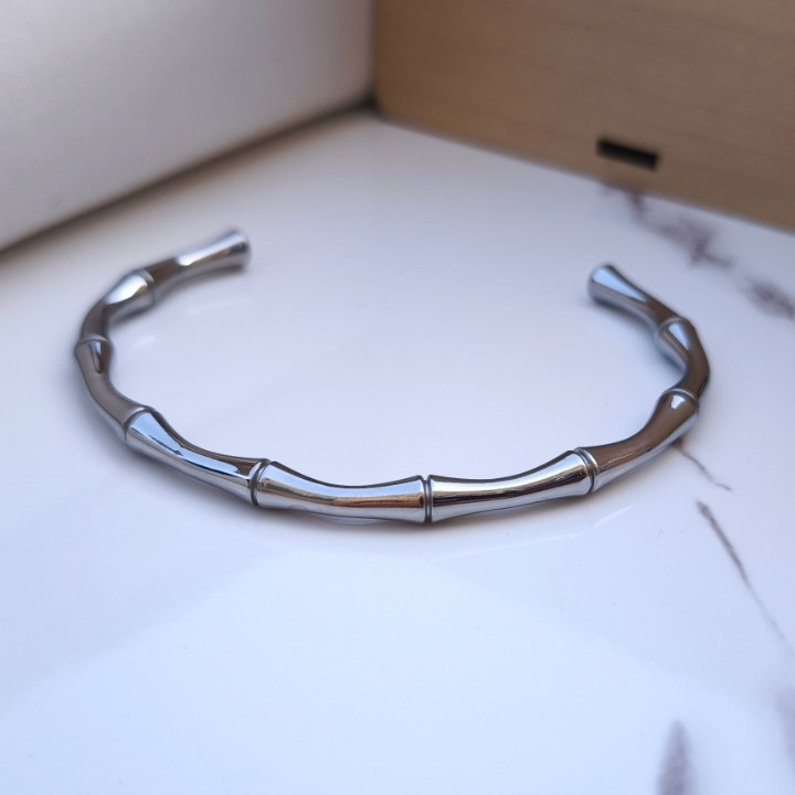 خرید بنگل پسرانه نقره ای مدل استخوانی