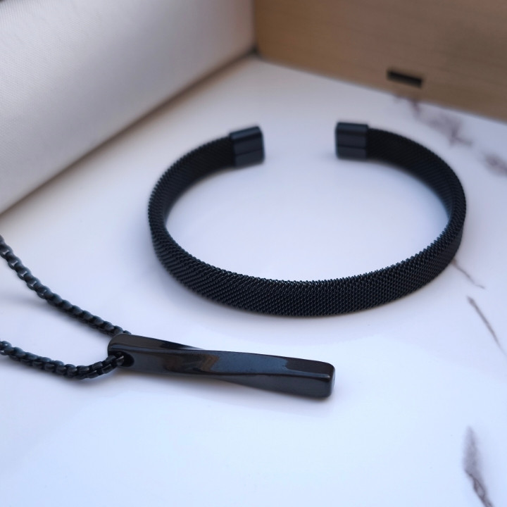 خرید ست بنگل و گردنبند مشکی مردانه رنگ ثابت