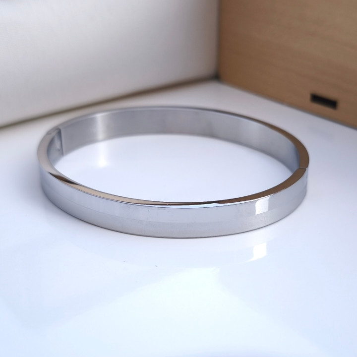 خرید دستبند مردانه حلقه ای رنگ ثابت نقره ای