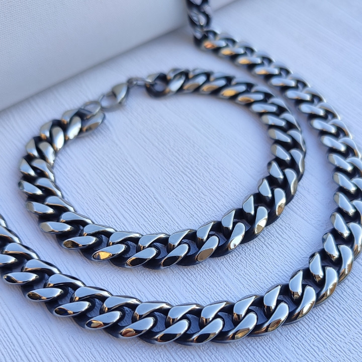 خرید گردنبند کارتیر مردانه سیاه قلم استیل رنگ ثابت