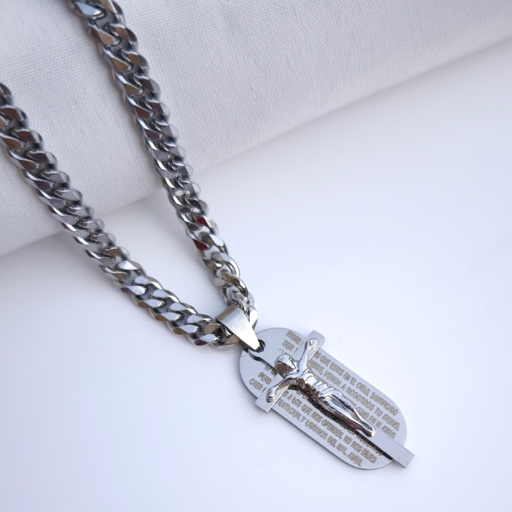 خرید گردنبند مردانه صلیب شیک رنگ ثابت استیل نقره ای