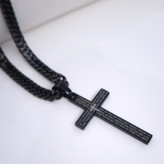 خرید گردنبند صلیب مردانه مشکی رنگ ثابت
