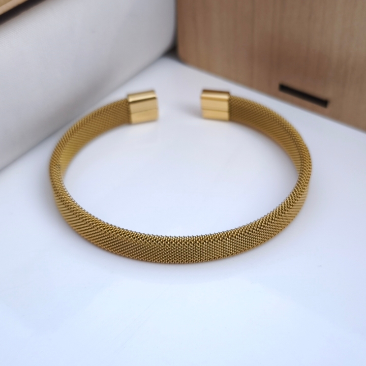 خرید بنگل پسرانه طلایی حصیری رنگ ثابت استیل