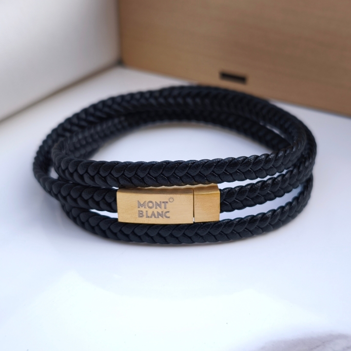 خرید دستبند چرمی پسرانه مشکی سه دور قفل مگنتی مون بلان