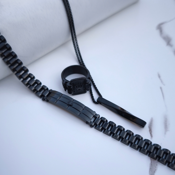 خرید زیورالات مردانه رنگ ثابت مشکی شیک