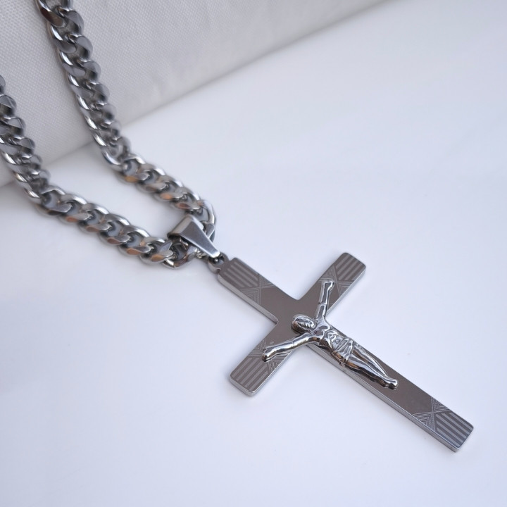 خرید گردنبند مردانه صلیب استیل رنگ ثابت نقره ای
