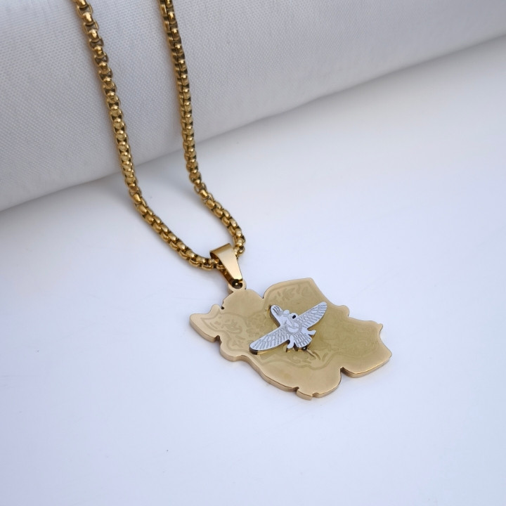 خرید پلاک نقشه ایران با طرح فروهر طلایی رنگ ثابت قیمت مناسب