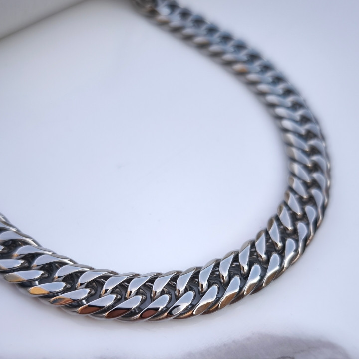 خرید گردنبند زنجیری مردانه کارتیر نقره ای رنگ ثابت قیمت مناسب