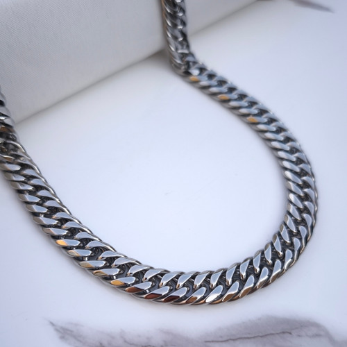 خرید زنجیر کارتیر مردانه استیل ژاپنی رنگ ثابت شیک ارزان