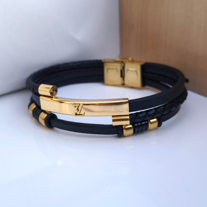 خرید دستبند چرمی مردانه چهار ردیفه شیک مناسب کادو