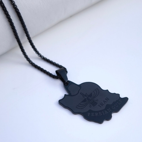 خرید گردنبند نقشه ایران مشکی استیل رنگ ثابت با زنجیر ویتالی