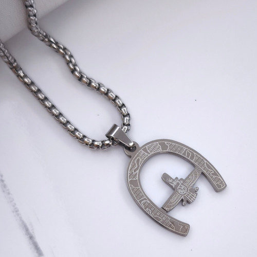 خرید گردنبند مردانه فروهر نقره ای استیل رنگ ثابت شیک ارزان مناسب کادو