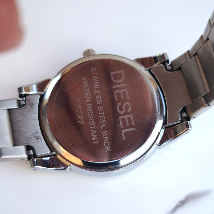 خرید ساعت دیزل مردانه نقره ای استیل رنگ ثابت شیک ارزان مناسب کادو