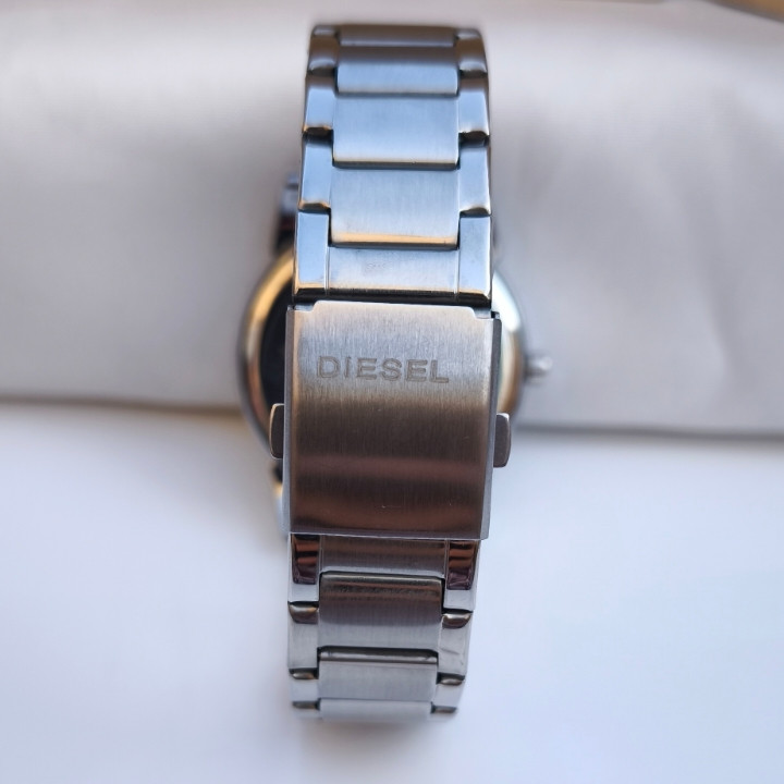 ساعت استیل مردانه دیزل نقره ای رنگ ثابت ارزان شیک مناسب هدیه