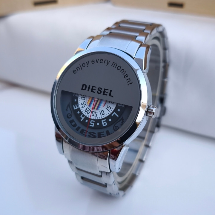 خرید ساعت دیزل مردانه نقره ای استیل شیک ارزان مناسب کادو